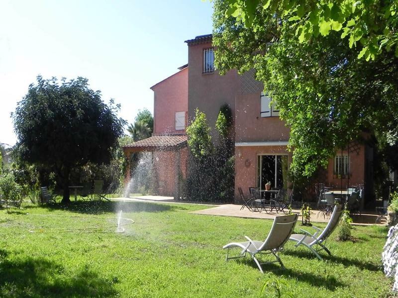 Le Clos Des Vignes Saint-Raphael  Exterior photo